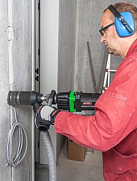 Использование дрели с микроударом для сухого алмазного сверления Eibenstock ESD 1801 Использование дрели с микроударом для сухого алмазного сверления Eibenstock ESD 1801